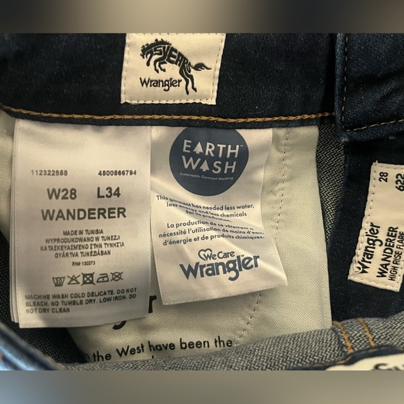 NWT Wrangler wanderer high rise flare jeans 28x34 - Picture 8 of 11